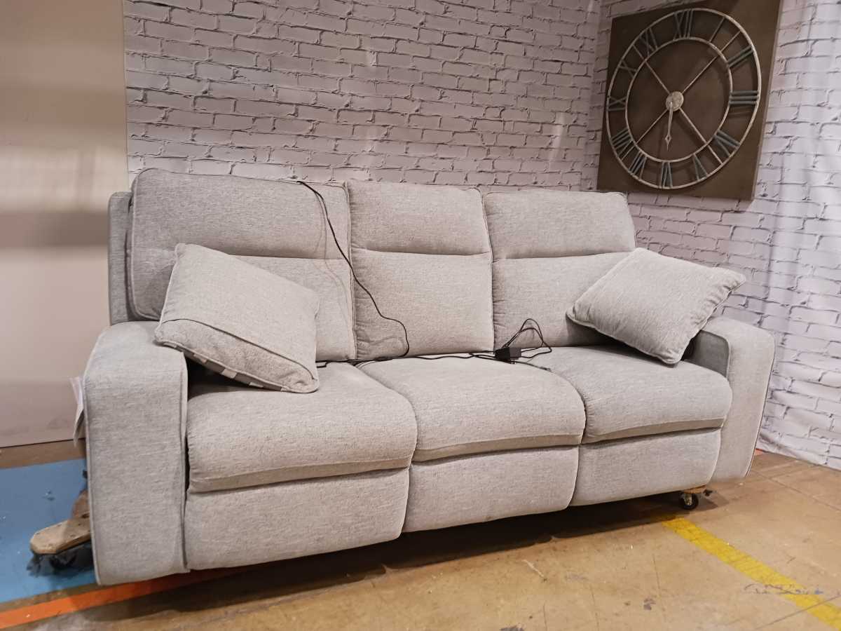 Biscoe-Exclusive Power Reclining Sofa with Adjustable Headrest - Gallery Image 11